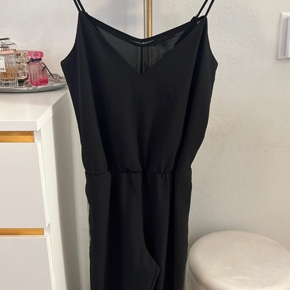 Black‎ jumpsuit with pockets